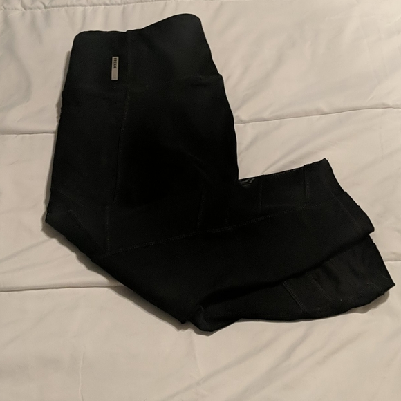 Leggings - Picture 2 of 3